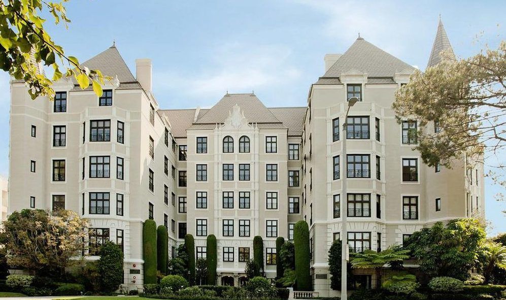 Aspire_LA's tweet photo. In the market for a Condo? Condos offer a lifestyle option that is perfect for many Angelinos. These hot properties are a great option to consider when buying in the city. Read more: https://t.co/lfPoN15A5t #condominium #condos #larealestate https://t.co/4IfRwliOil