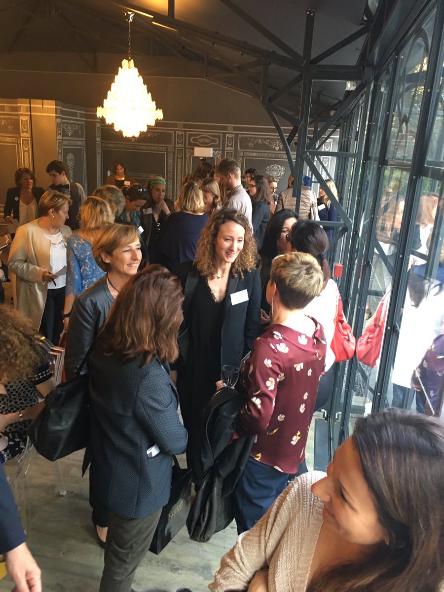 FCEFrance's tweet photo. Osons l'international #FCElyon
lance FCE international Spirit https://t.co/T4kGxmzkAE