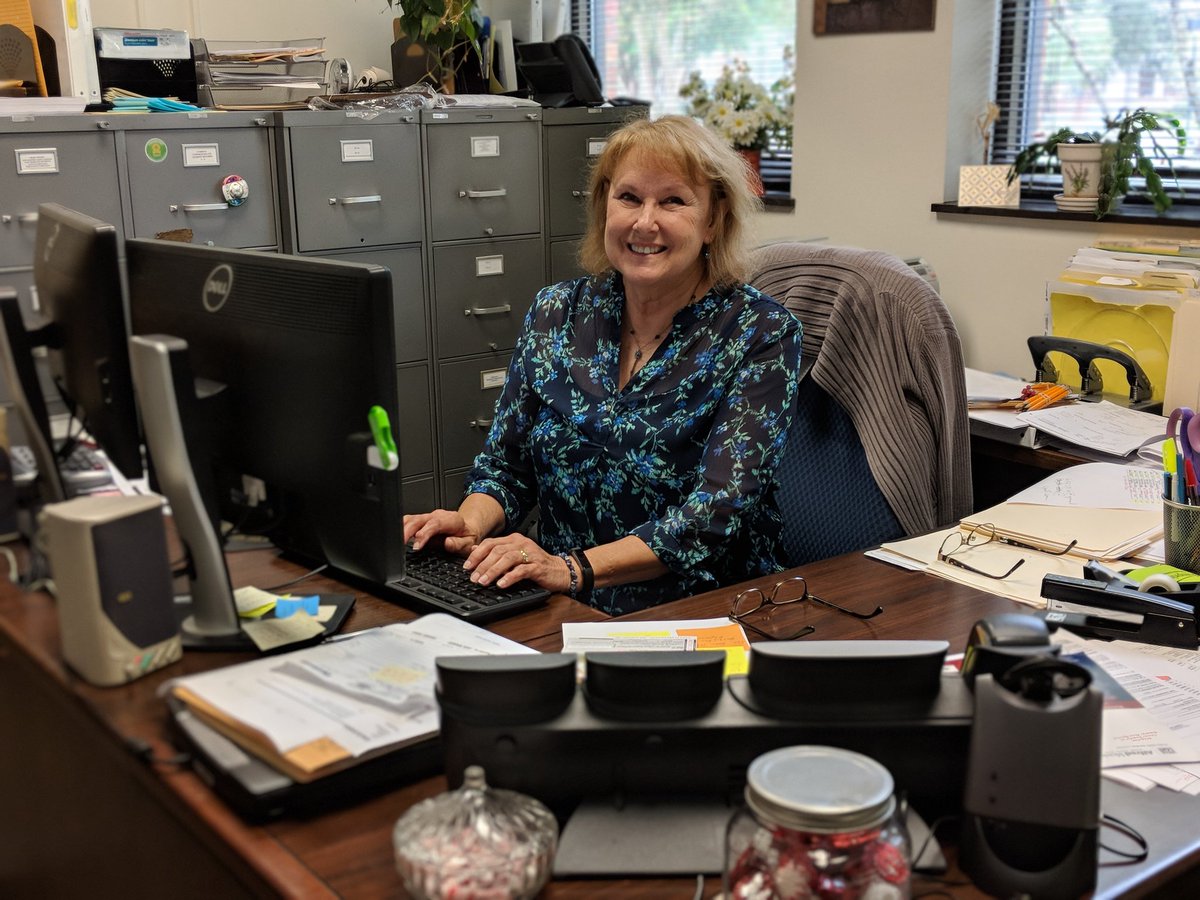 UNCP_Music's tweet photo. On this Administrative Professionals' Day, we want to recognize Cindy Campbell. Without Cindy, our department would not run smoothly. We're so grateful to have a fantastic Admin Assistant, and we can't picture Moore Hall without her. Cindy, we love you! #welovecindy #cindyrocks https://t.co/l9GRba1GHF