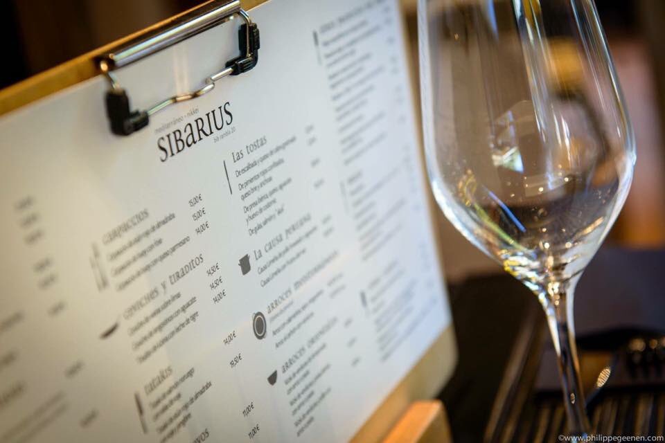 SibariusGranada's tweet photo. Nueva Temporada.
Nueva Carta.
Nuevas Creaciones.
Tapas Maestras, Menú Degustación.

Anunciábamos cambios, ¿te los vas a perder?.

#sibarius #granada #welovegranada #tapas #tapasgranada #tapasmaestras #restaurantegranada #sushi #sushigranada https://t.co/aFAdHx0CWs