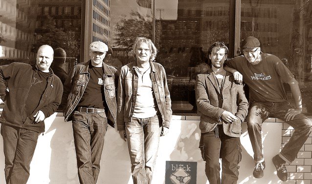 Koningsdagconcert The Black Cows  - internetbode.nl/regio/breda/25…