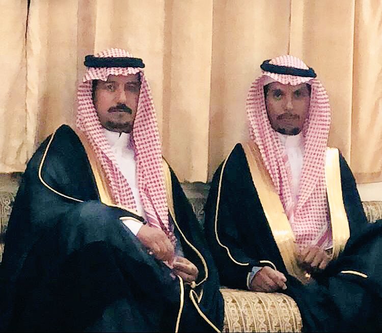 bsher14370's tweet photo. الطوعــــــان / 
يباركون لأبناء / منزل بن حنيظل بن طوعان ( فرحان و عزم. ) زواجهما ونسأل الله لهما التوفيق ونتمنى لهما حياةً زوجيه سعيده https://t.co/jHRgQRv0RI