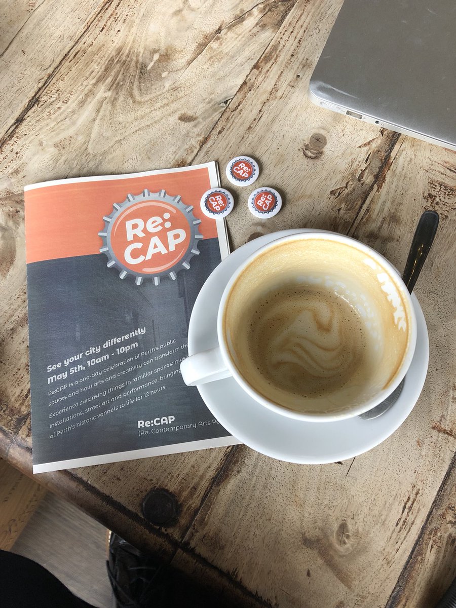 allanahardie's tweet image. Very excited to be one of the commissioned artists for @ReCAPevent !! Come get your Live Blind Portrait done LARGE SCALE in Skinnergate on the 5th of May 🧡🧡 Watch this space....