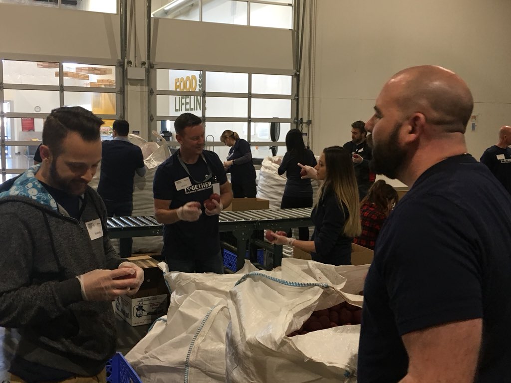 gboeckman's tweet photo. How many potatoes did @McKinstryCo inspect and pack this morning? 6,480 pounds! All of it will be distributed, prepared and eaten across area food banks within the next 5-10 days. @McKinstryCareer @FoodLifeline #hungerdoesnothavetohappen https://t.co/MlRJagjKD1