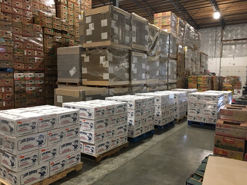 gboeckman's tweet photo. How many potatoes did @McKinstryCo inspect and pack this morning? 6,480 pounds! All of it will be distributed, prepared and eaten across area food banks within the next 5-10 days. @McKinstryCareer @FoodLifeline #hungerdoesnothavetohappen https://t.co/MlRJagjKD1