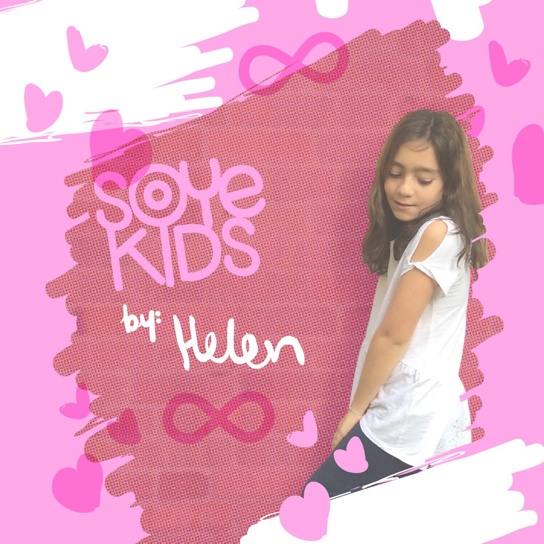 SoyeKids's tweet photo. Ella es Helen :) Tiene 11 años, cuando tenía 4 fue diagnosticada con cáncer, después de 2 años de lucha y valentía logró vencerlo <3 Agradecida con la vida decidió dedicar su tiempo y buena energía diseñando esta camiseta super #soyada #daryrecibir #pinkday #conlacamisetapuesta https://t.co/xOjr7iWYEq