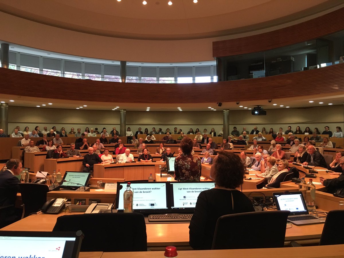 MonsBert's tweet photo. @VokaWVL samen met Filip Wallaeys #Agristo en @JOACHIMCOENS @Port_Zeebrugge in debat in Brugge met UK &amp; BE MEP @tomvdkendelaere @SanderLoones over de vraag of West-Vlaanderen wakker ligt v/d #Brexit? #EEIS #BrexitWeek https://t.co/ZEvSq8H3Zk