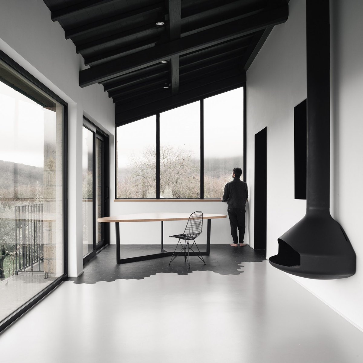 GDBlinds's tweet photo. @deltastudio_ creates a beautiful monochrome interior at this Italian farmhouse, featuring a sleek #gablewindow https://t.co/p09WvJlj0R