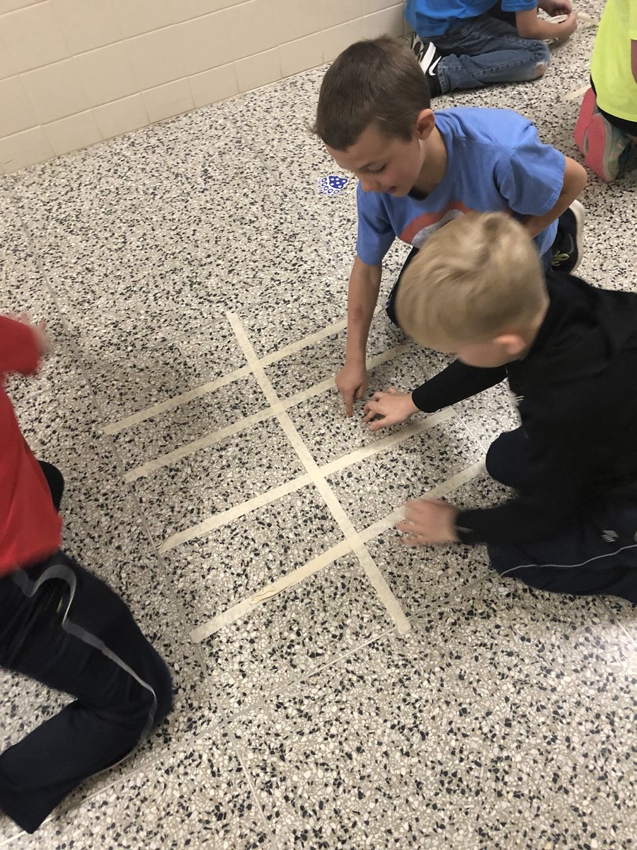 MrsElliott2nd's tweet photo. Second graders used floor tiles for fraction practice! #EastHighLeaders https://t.co/Ar2C1opuBU