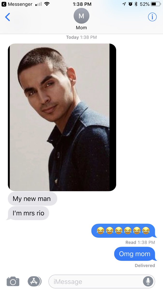 KotaRoseF's tweet photo. @MannyMontana sure you already know but, the moms got a thing for you https://t.co/t76lp86D0m