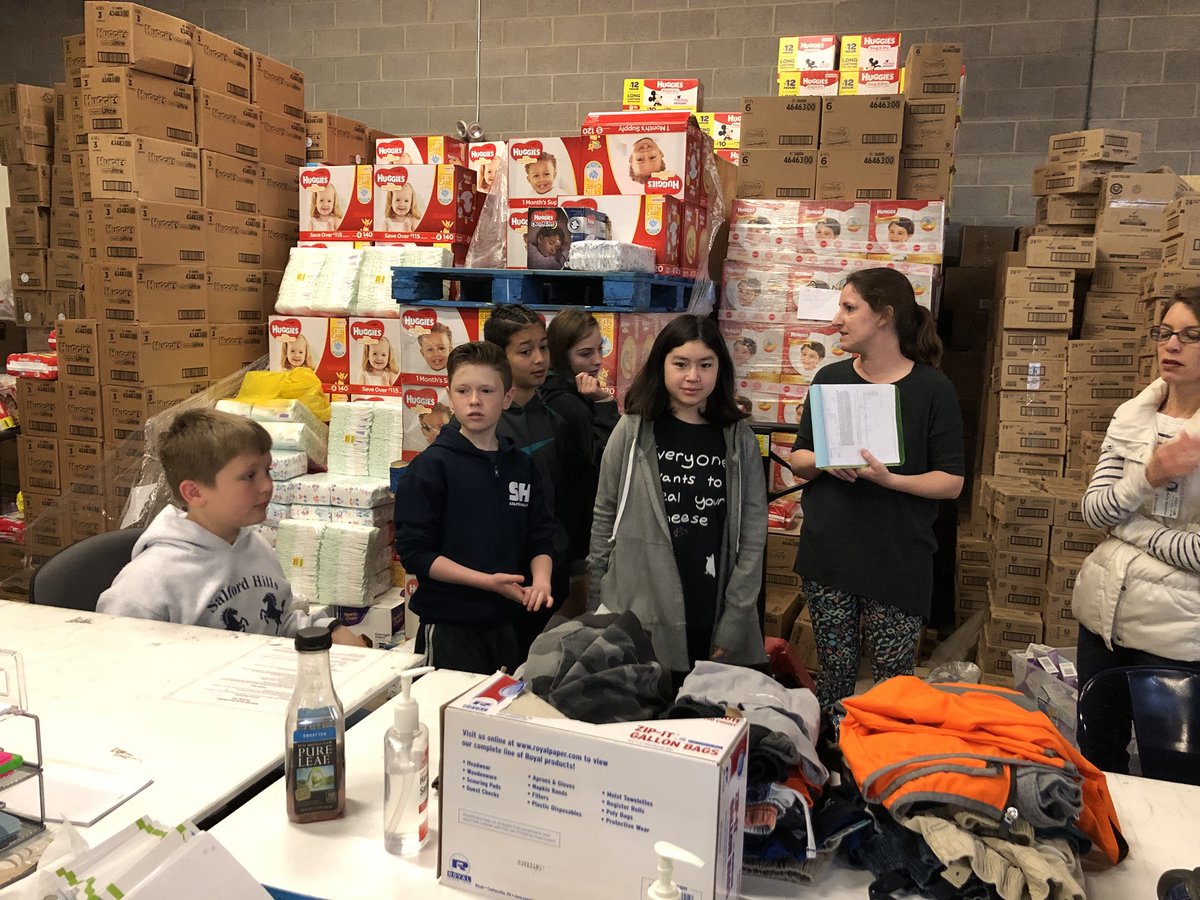 What a great service learning trip to <a href="/MitzvahCircle/">Mitzvah Circle</a>!! An amazing organization, changing lives...<a href="/Mr_Sink51/">Mr. Sink</a> was glad to contribute energy and time today to a great cause. <a href="/SASD_SalfordHil/">Salford Hills Elem</a> #empathyinaction