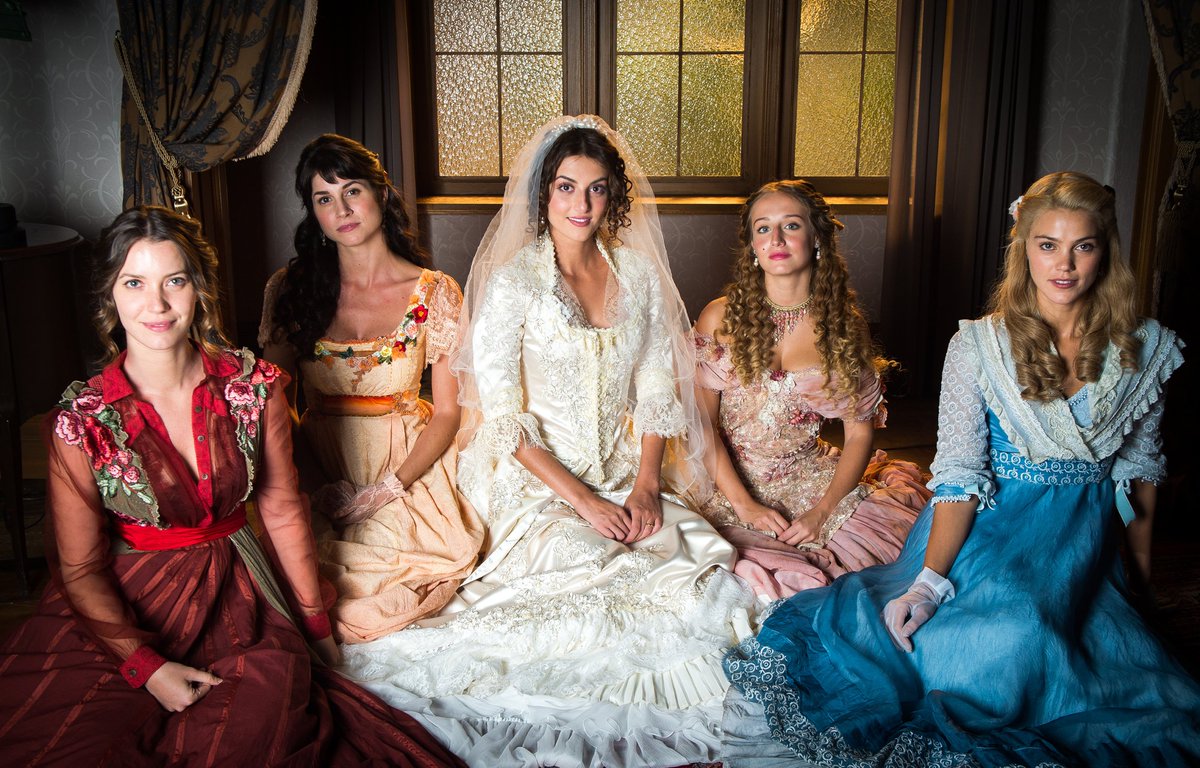 tvglobo's tweet image. E assim surgiu o #diadanoiva! 👰💚 #OrgulhoEPaixão