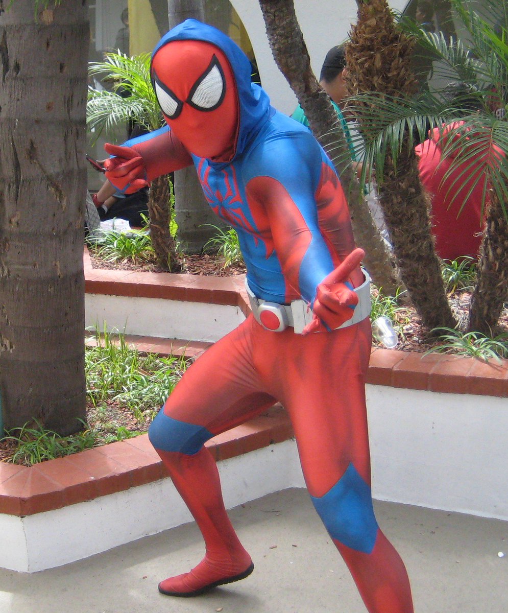 JamieGardner's tweet photo. #sdcomicfest #sandiegocomicfest #sdcomicfest2018 #MarvelComics cosplay with #SpiderMan at #SanDiegoComicFest2018 https://t.co/UFaB6hI1io https://t.co/j42G7vK9TG