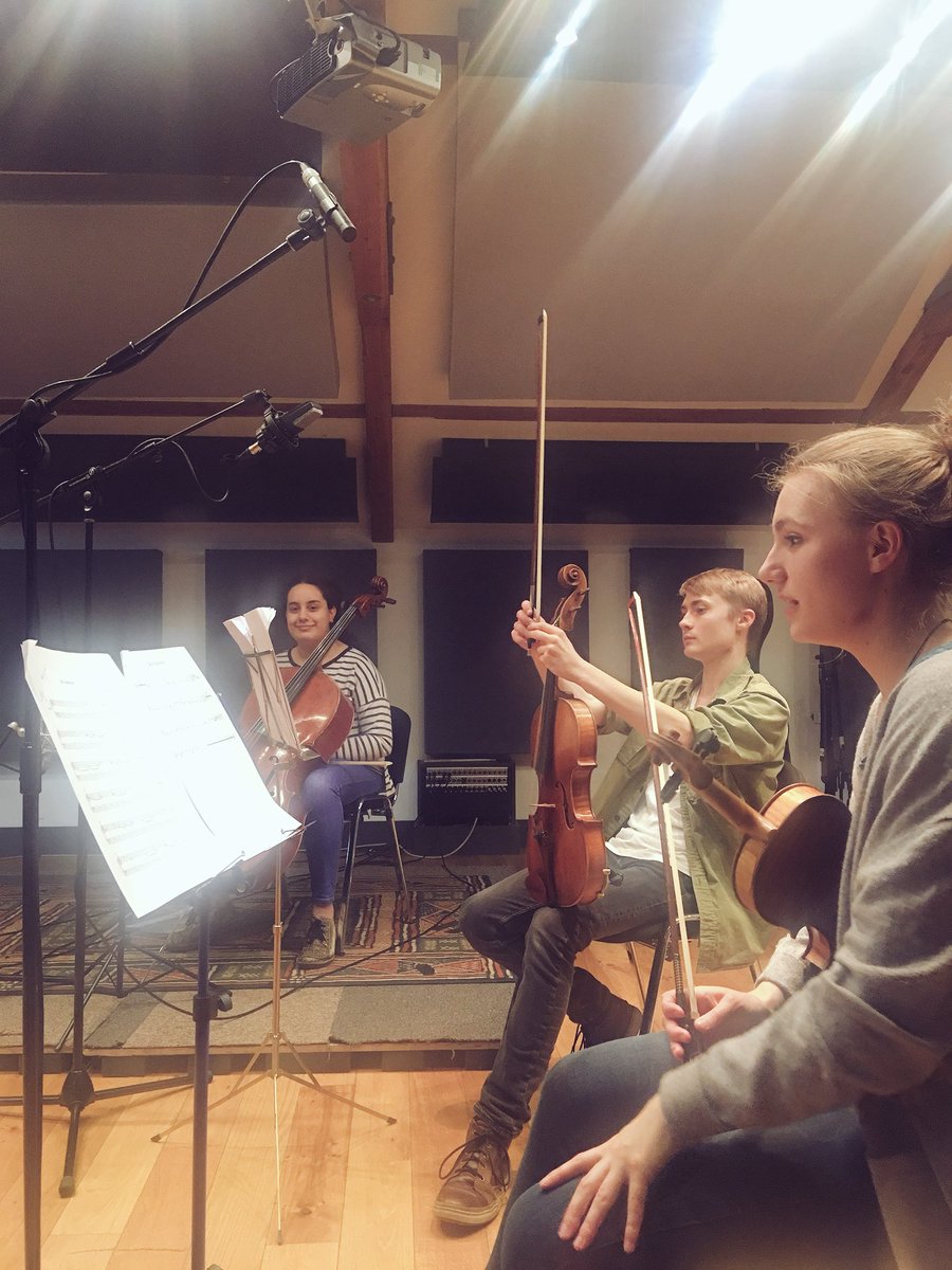ColumbaQuartet's tweet photo. In the studio recording a couple of songs for LA artist @tomgossmusic today! #music #quartet #recordingstudio https://t.co/vW1hOx26JX