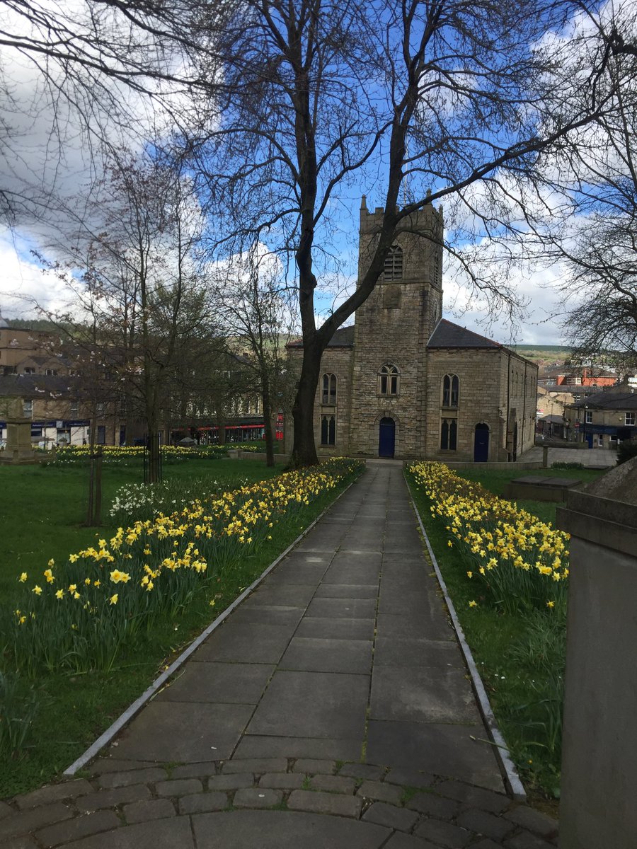 ali_about_place's tweet photo. Great meeting @HyndburnCouncil today. Left the rain in Salford and arrived in Beautiful sunny Accrington #managedtown #highstreet #takingbrandplaces #commercialisation https://t.co/d8ODUlZJQl