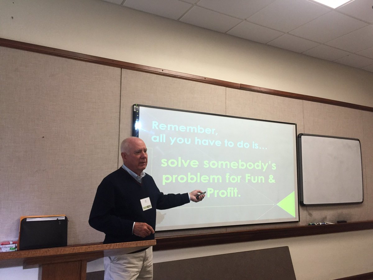 MustaphaIM's tweet photo. A simple #definition of #Entrepreneurship #ProFellows @LegacyIntl https://t.co/mm8MRYFIXg
