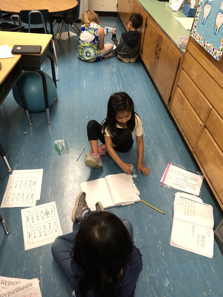 RoarksReef's tweet photo. Math practice with Kahoot! And math stations #bcpshuskies https://t.co/Rsa1ciTTVu