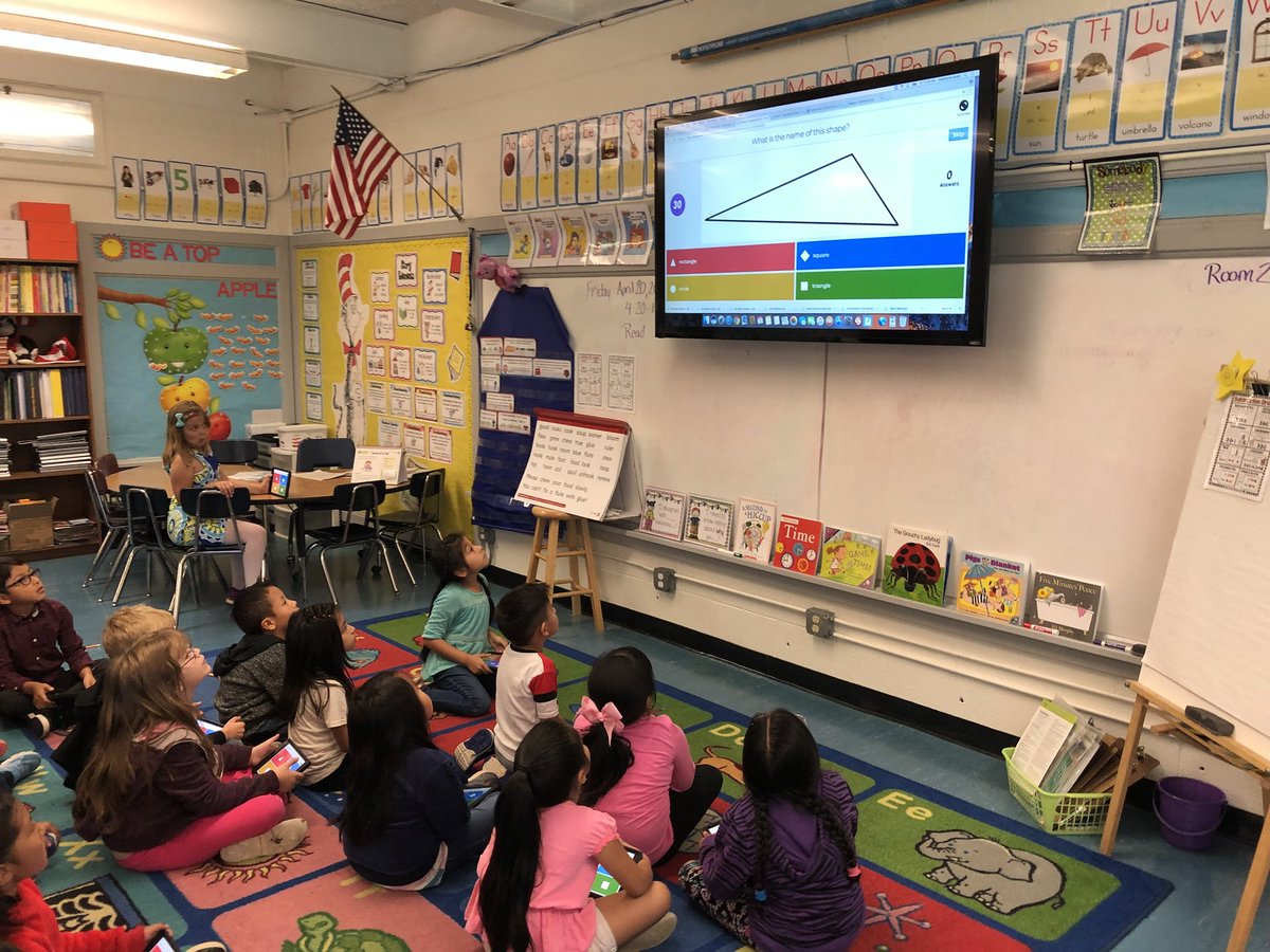 RoarksReef's tweet photo. Math practice with Kahoot! And math stations #bcpshuskies https://t.co/Rsa1ciTTVu