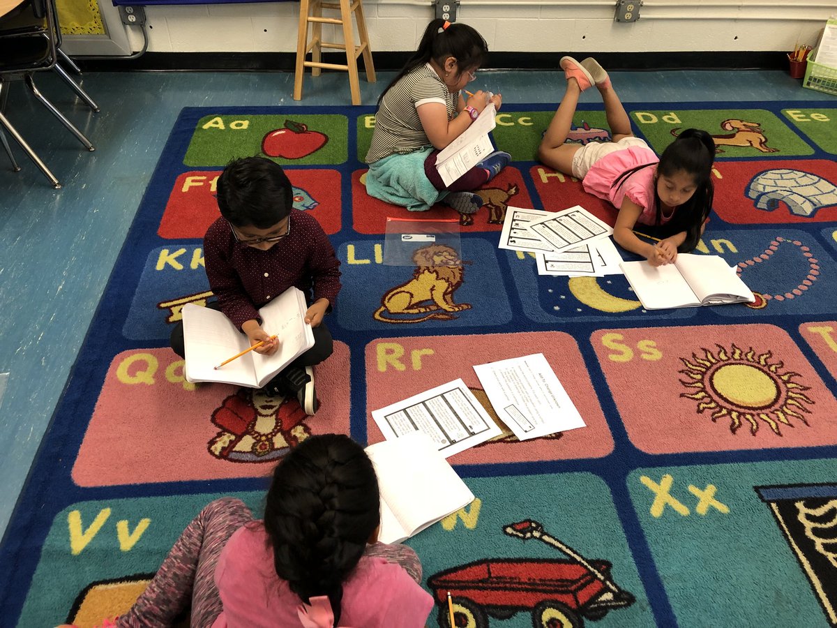 RoarksReef's tweet photo. Math practice with Kahoot! And math stations #bcpshuskies https://t.co/Rsa1ciTTVu