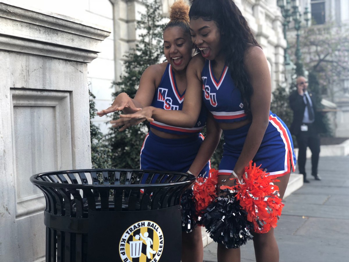 MorganStBears's tweet photo. When former #CheerBear🐻 @MayorPugh50 puts in a request to have Maryland's top cheerleaders participate in the #BMORE Beautiful Program ad campaign ... you simply comply😎👏👍
#TheMorganWay #BmoreBeautiful #TrashBall
#GoBears🔷🔶 https://t.co/KczhwbsXMK
