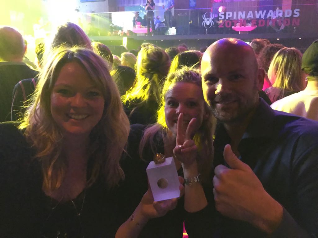 powerpeers's tweet photo. Goud voor de app van @powerpeers! De categorie Digital Service Idea gewonnen tijdens de @SpinAwards 2018! https://t.co/vuNM3wtcQV