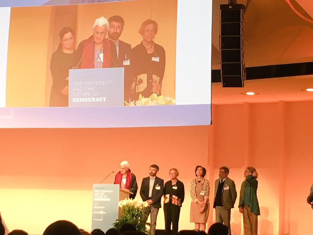 ScholarsAtRisk's tweet photo. SAR awards #Turkey’s #AcademicsForPeace with the #CourageToThink Award for their extraordinary efforts on behalf of their many colleagues at risk, and to protect the freedom to think, question, and share ideas. https://t.co/evFunuiRTO