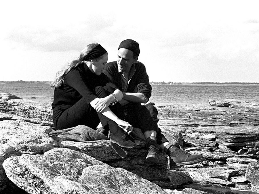 CinetecaChile's tweet photo. CONCURSO 🎟️
Sorteamos 10 entradas dobles para el conversatorio Bergman en el cual también será exhibido el documental Bergman Island (Marie Nyeröd, 84 min, 2006).
El conversatorio se realizará el viernes 27 de abril a las 20:15 hrs
Dale RT y participa, sorteo mañana al mediodia https://t.co/G7OaIocpfK