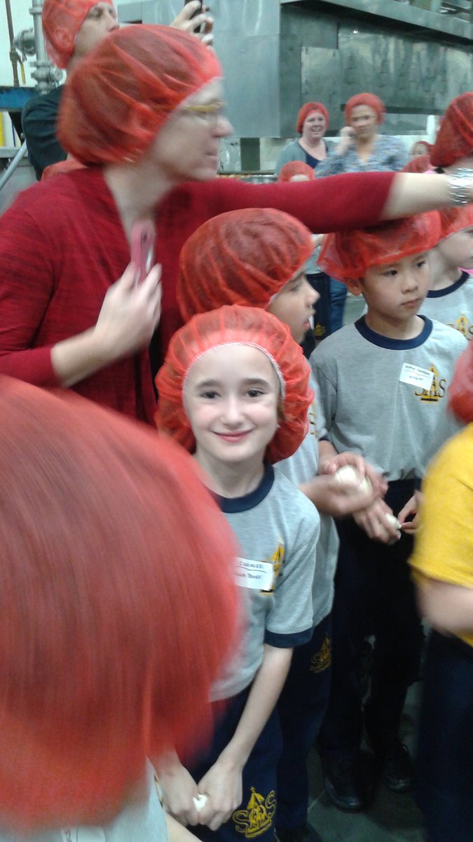 suemackaysas's tweet photo. Thank you Mr Steve &amp; team @BakeryExpressMD for a wonderful field trip!! @staugustineelem #sharethegood https://t.co/Qh4sVJKWI5