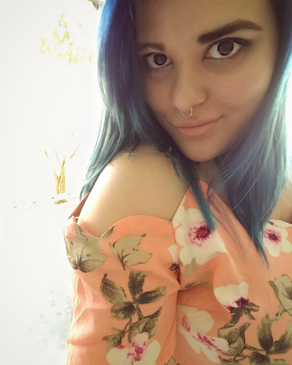 Bri_negam's tweet photo. @InfluensterVox @OleHenriksen My makeup goes on so clean over this creme. It makes my skin so soft and smooth, I love it. I've been using it instead of my primer!
#skincrush #contest https://t.co/YsP0o4h78E