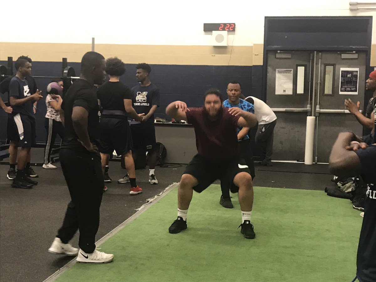 NewsMaldenMA's tweet photo. April showers + #SolidTraining inside brings 'Ws' in Sept. Oct. & Nov. as @MaldenHS_Sports #Tornados on another work day #Committed #Together @MaldenPublic @MayorOfMalden @MaldenHS https://t.co/XbgdGCKYOt