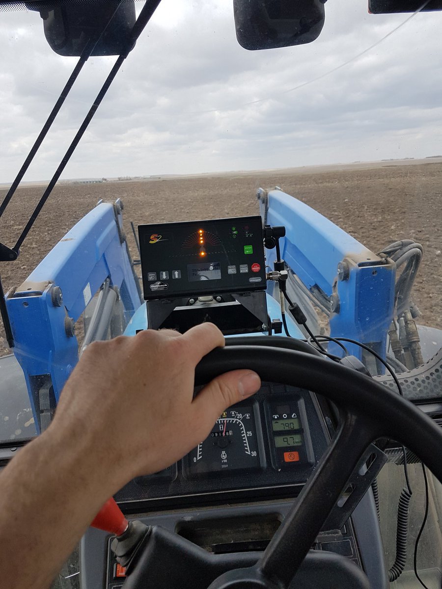 twistedironfarm's tweet image. Smart farming is spreading out your workload. Spreading nitrogen on freshly Broken Ground today #SmartFarmingIs