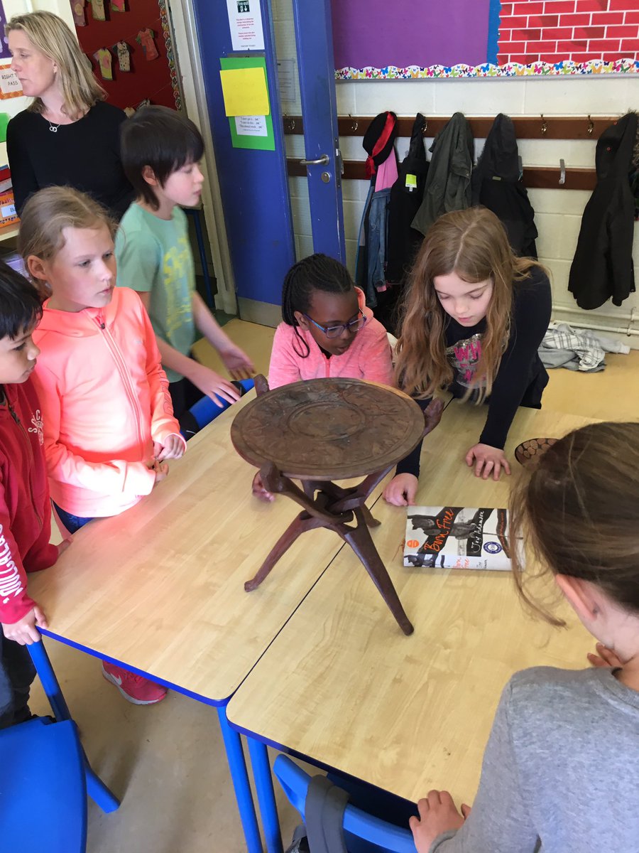 3rdclassGETNS's tweet photo. Check out our #gallerywalk activity from this afternoon. We had to figure out what we will be learing about for the next 8 weeks 🐅🐘☀️🌅🦋 #getns #sese https://t.co/l23qn8niNW