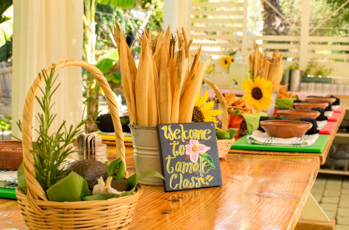 It's Wednesday of "TAMALE CLASS" at the farm. 🌽 🌾 

Info &amp; reservations: azalia@flora-farms.com
