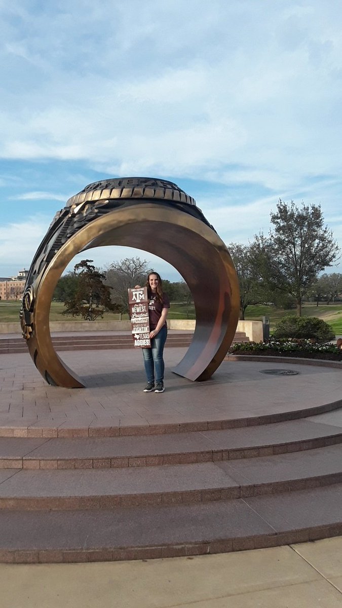 KaleighMagnant's tweet photo. cant wait to call cstat home for the next 4 years 👍❤ #gigemandgodbless #tamu22 https://t.co/vhoo9gIPl9