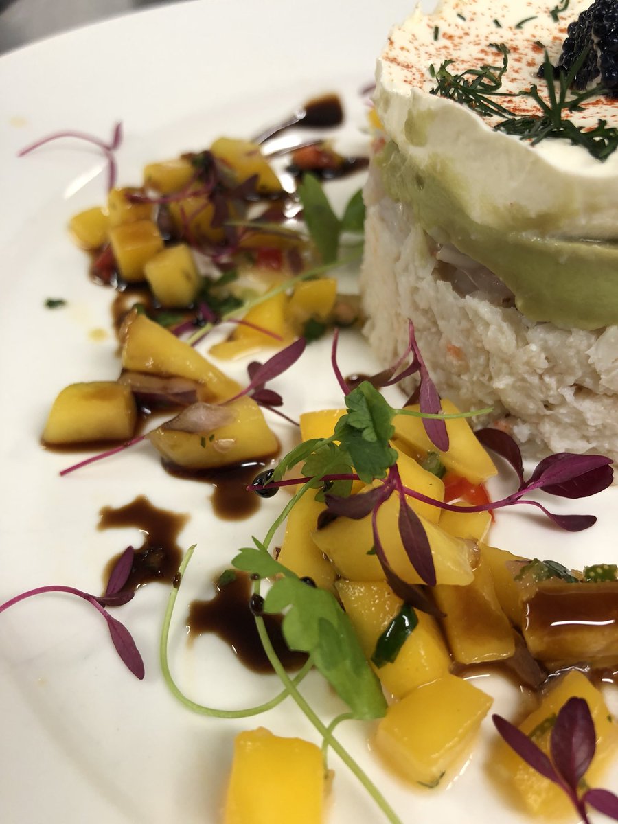 chefjammy's tweet photo. Tonight’s Gourmet Dinner for St. George’s week. Crab, prawn and avocado timbale. Melon soup. Beef wellington and elderflower jelly with clotted cream ice cream. @SMT_IanJ @cobchef #St_monica_trust #settingthestandard #sandfordstation https://t.co/W3DT0P7Wpi