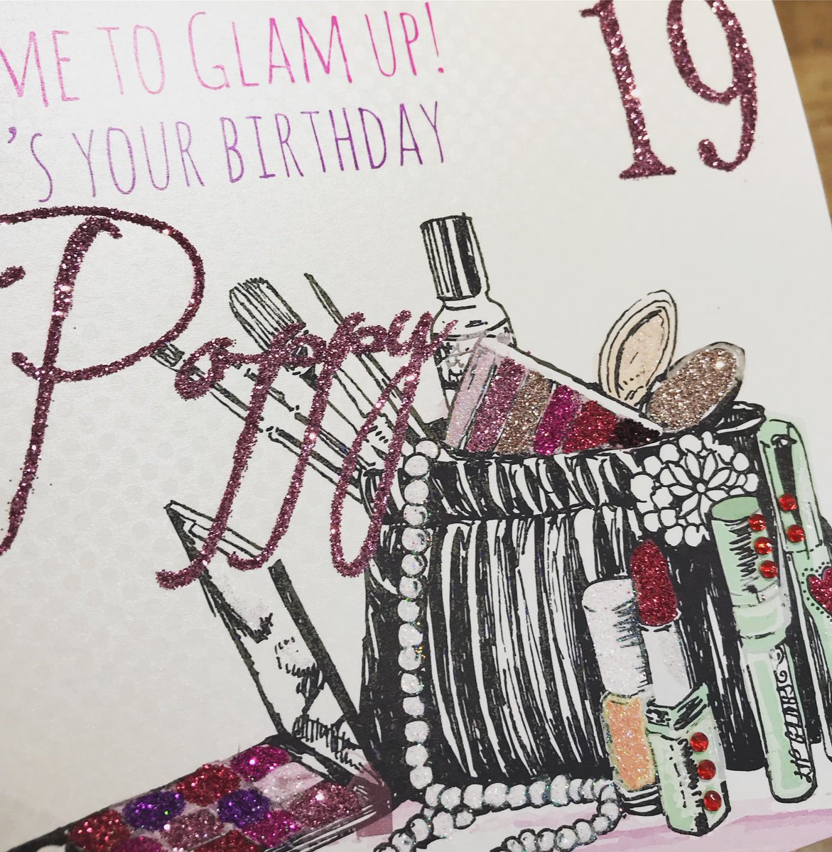 WhiteCottonCard's tweet photo. Stunning glittertastic makeup personalised card- proving very popular!! #glittermakeup #makeupprincess #personalised #handmade https://t.co/mYseGjuiQ9
