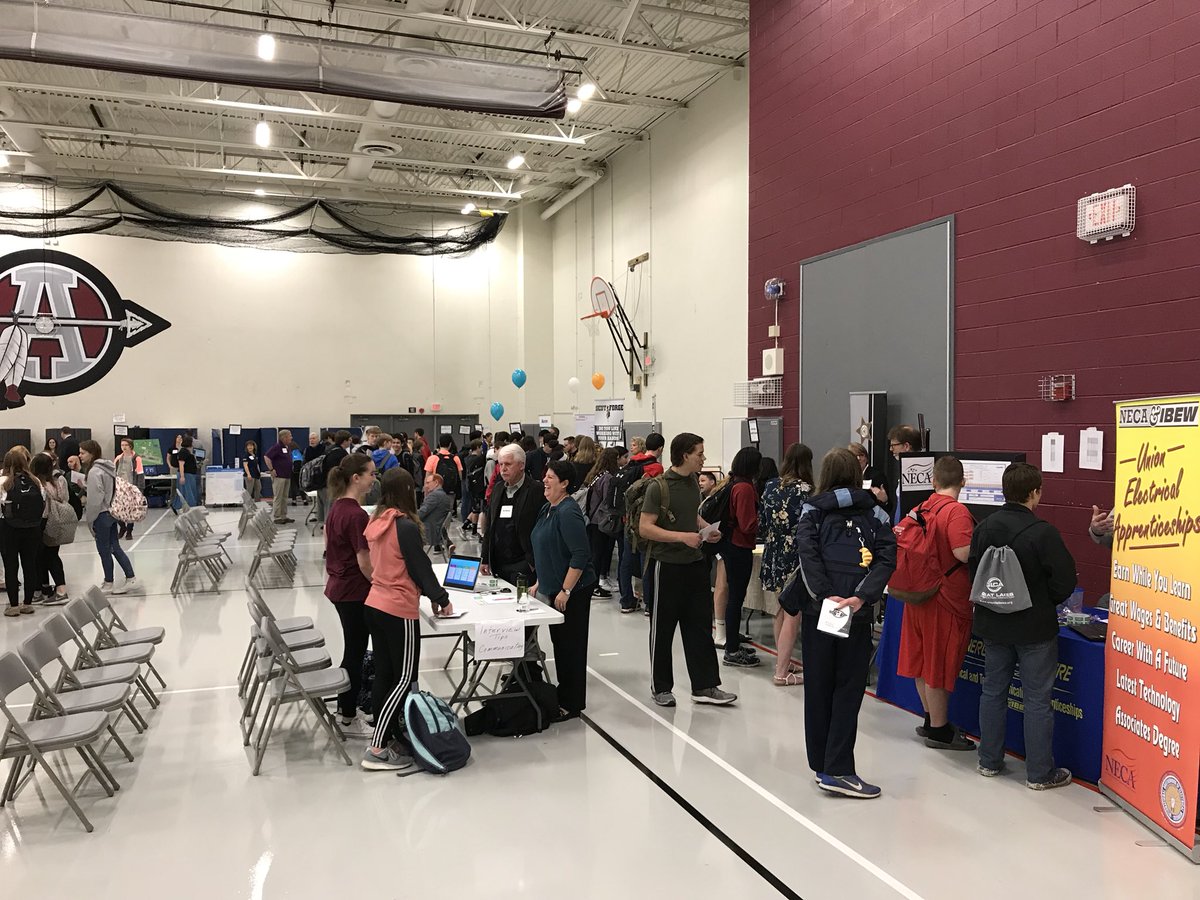 hubbardbradford's tweet photo. Very proud of the collaboration between #CHSD117 &amp; @Rotary in hosting today’s #CareerFair! Great opportunity for kids &amp; community. @taleithompson set the tone with the keynote. #FindYourIt https://t.co/LqVUmZwKQR