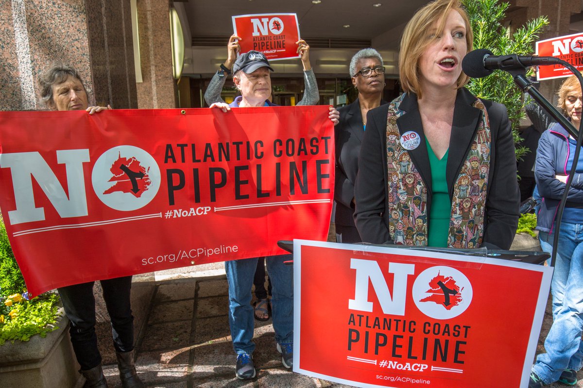 HansleyCaroline's tweet photo. Best of @BankofAmerica protest photos at shareholder meeting (part 2). In #Charlotte today activists demanded the bank #DefundACP and #DefundMVP. Rev Lee, Rev. Williamson, Dr. Taber, and Marvin. #NoACP https://t.co/9VEqN0OwFf