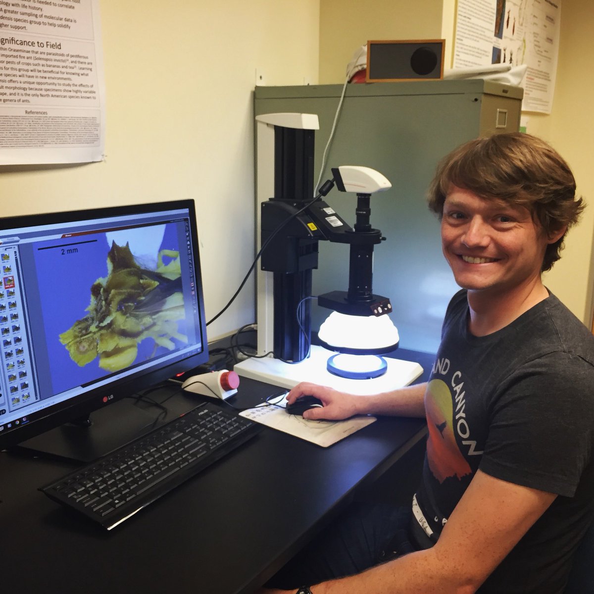 InsectFair's tweet image. Paul (@UCRentomology ) is showing us the image stalking microscope for insect taxonomic studies. Want to know more about what insect systematists do with their research? Come to our 4th annual Insect Fair at Riverside downtown on Saturday April 28, 2018! #insects #bugs #weekend
