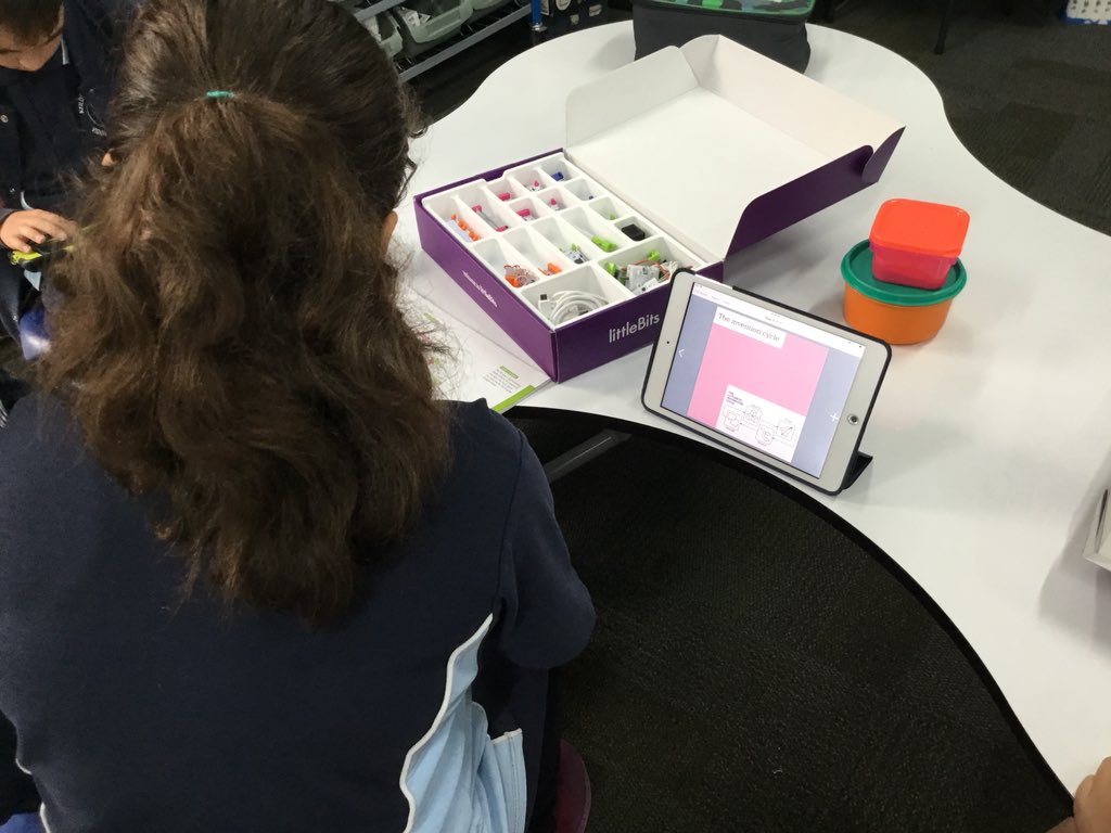 changeking22's tweet photo. The grade 5’s exploring the invention cycle with @littleBits. Understanding the importance of collaboration and persisting through challenges in their learning @BookCreatorApp #AussieED #stem #visiblegoals https://t.co/JCz0fU3bOR