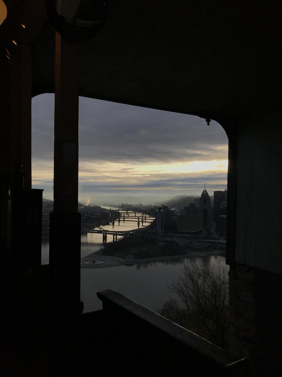 bigbenzaburgh's tweet photo. #P4PGH18 where the city, non-profits, and citizens come together to plan a future focusing on, "People, Planet, Place, and Performance." #pghambassador #pghbeliver #gotpgh 🤹🏻‍♂️😉💪🏼 https://t.co/KlhHsgBUjG