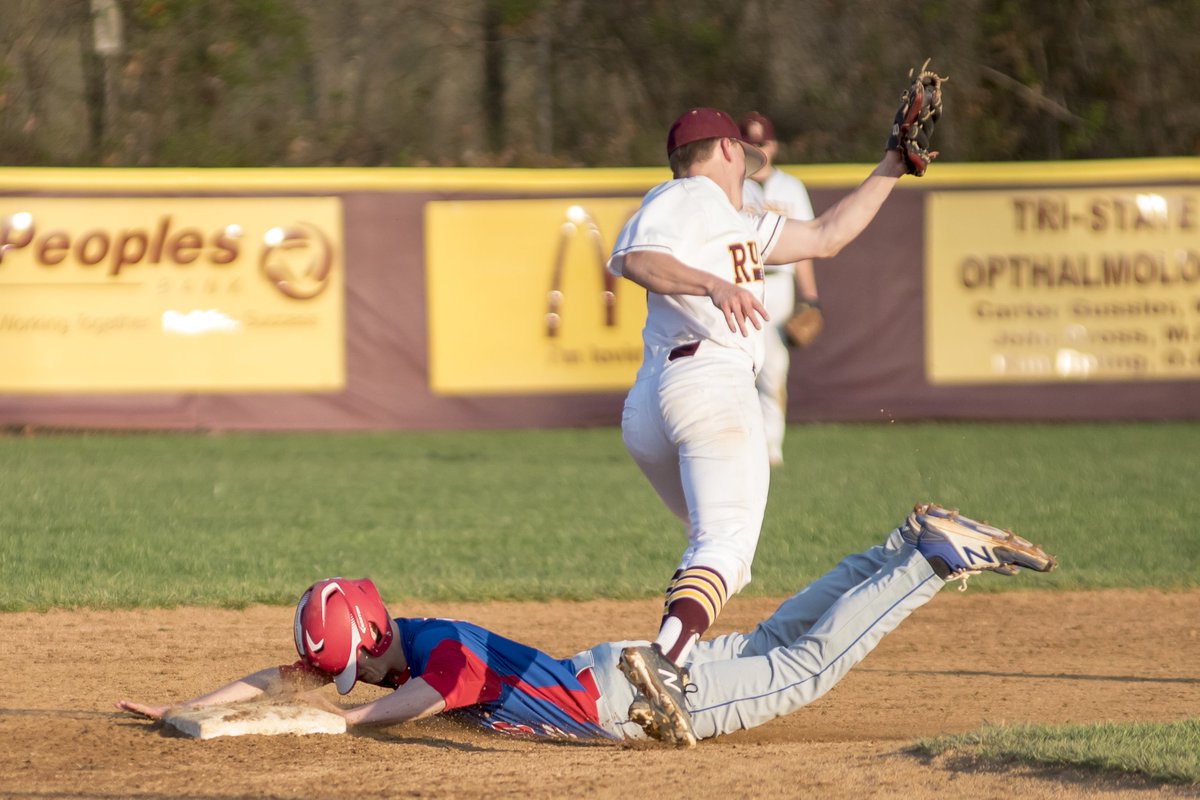 Collier_Photos's tweet photo. Action shots from tonight's @reddevilball &amp; @BaseballLCLions game played at Russell. Devils won 5-3. @DIndependentQB @zklemmeADI @martyconley @kgDIphoto https://t.co/ZxJyofHId1