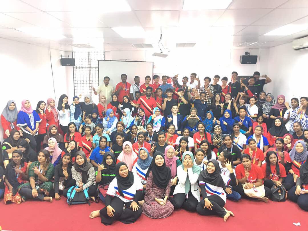 YayasanPerintis's tweet photo. Invincible-X Motivational Tour Program @ Cosmopoint College Seremban was yesterday. They have learned about identifying tips and tricks for their inner values in careers. We hope all of you had a great time! TQSeremban! ✨#motivational #talk #values #career #education #cosmopoint https://t.co/Leq97IpVQO