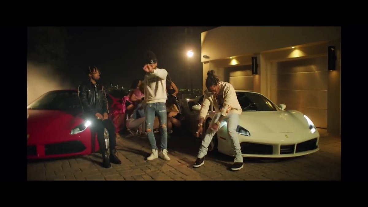 mutweezy_254's tweet photo. @EscoMoeCity @MetroBoomin
I thought @1future usually said that "I just fucked a million chick" 😂😂😂😂 in the chek song up to date to realise that he said "I just fucked up me a chek"...😂😂😂I must have been smoking some real shit...#kolorblind https://t.co/yf6C6v2CbW