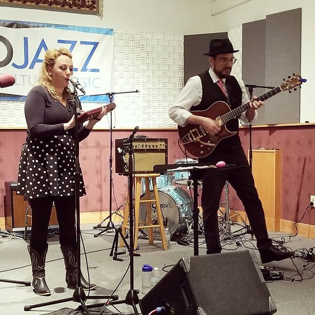 KUVOJazz's tweet photo. It may have been cloudy yesterday, but actual rays of sunshine @sundaeandmrgoessl brightened up our day with a whimsical performance. Keep an eye out on our YouTube channel for videos next week. 
#jazzappreciationmonth #kuvojazz #livejazz #studioclub #co… https://t.co/oWnWI2DnIb https://t.co/eIQztQbBAb
