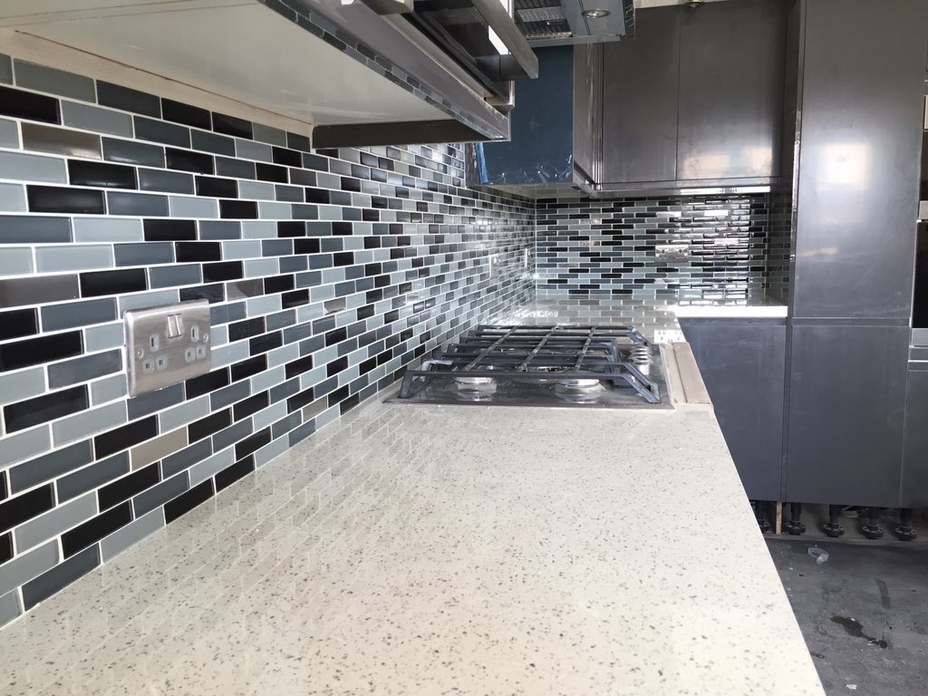 ross_tiling's tweet photo. #Rosstiling https://t.co/C9QgAC4R2V