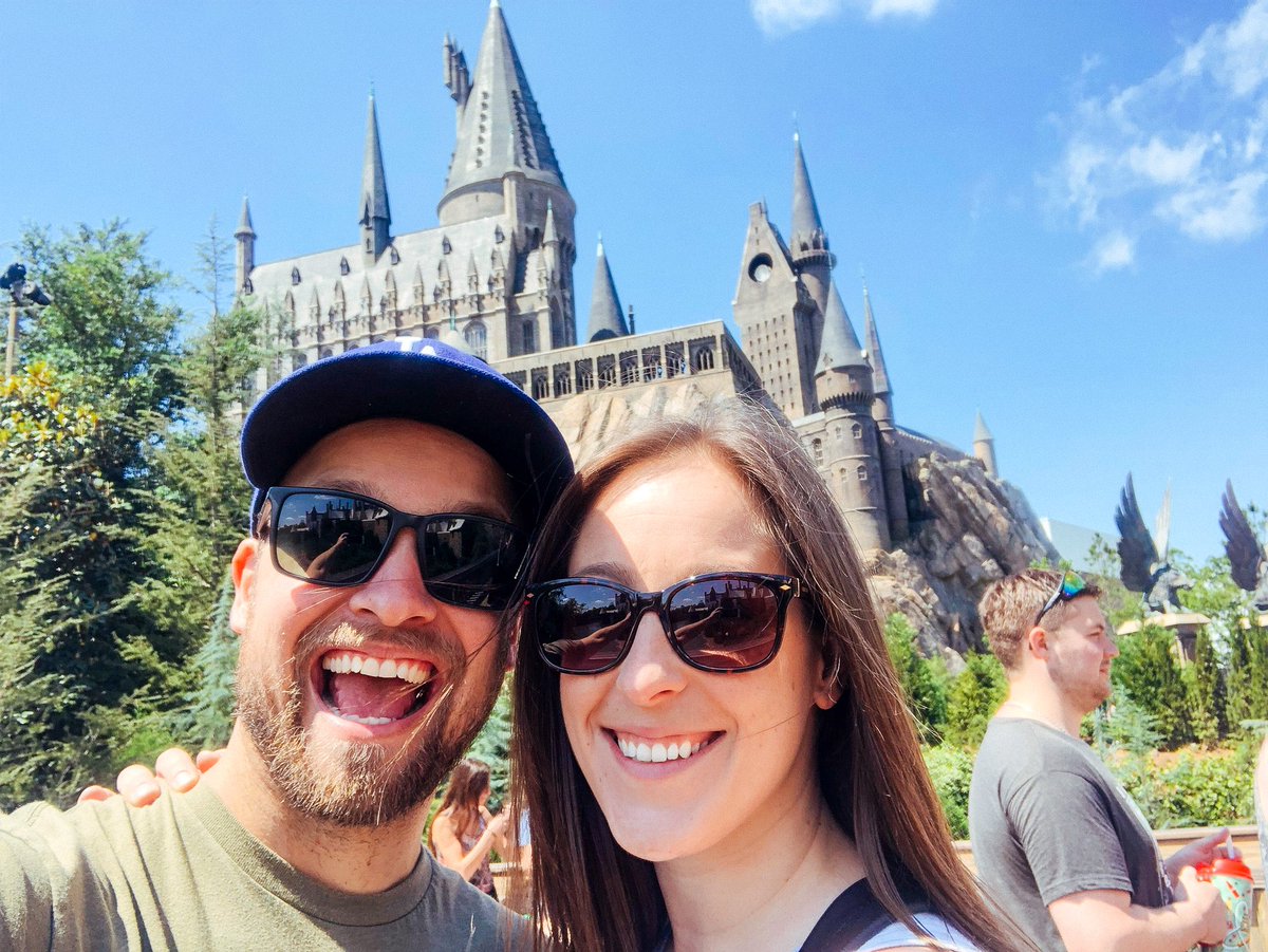 sheriwilso's tweet photo. Butterbeers and Great Hall cheers! Solid day at @UniversalORL. #harrypotter https://t.co/lzuLPor4gi
