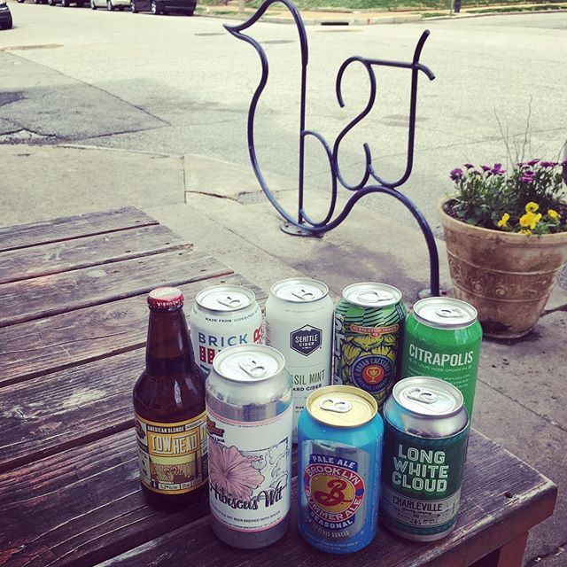 Theshavedduck's tweet photo. Our #craftbeer list is ever changing. Come see what’s new and grab a seat on our #patio 
#beer #coldone #seattlecider #2ndshiftbrewing #mothersbrewing #modernbrewery #brickrivercider #ipa #cider #stl #stlbbq #theshavedduck https://t.co/wzOxGSdg25