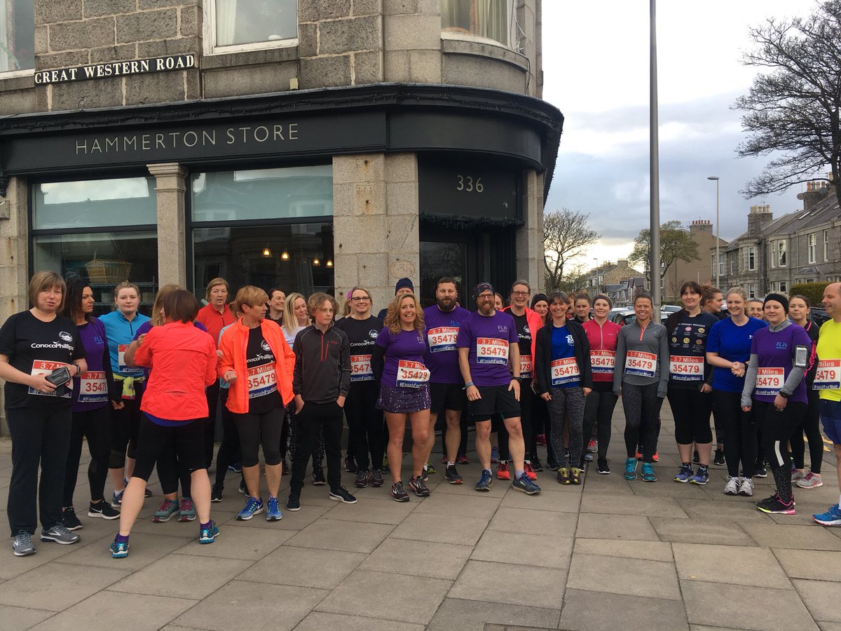 fitlikejoggers's tweet photo. The #FLJs were out tonight, to #FinishforMatt. 3.7 miles. The last part of the @LondonMarathon he never got to finish. A reminder we should all be grateful for every day. @Brathay https://t.co/ZKU5fxQXGl