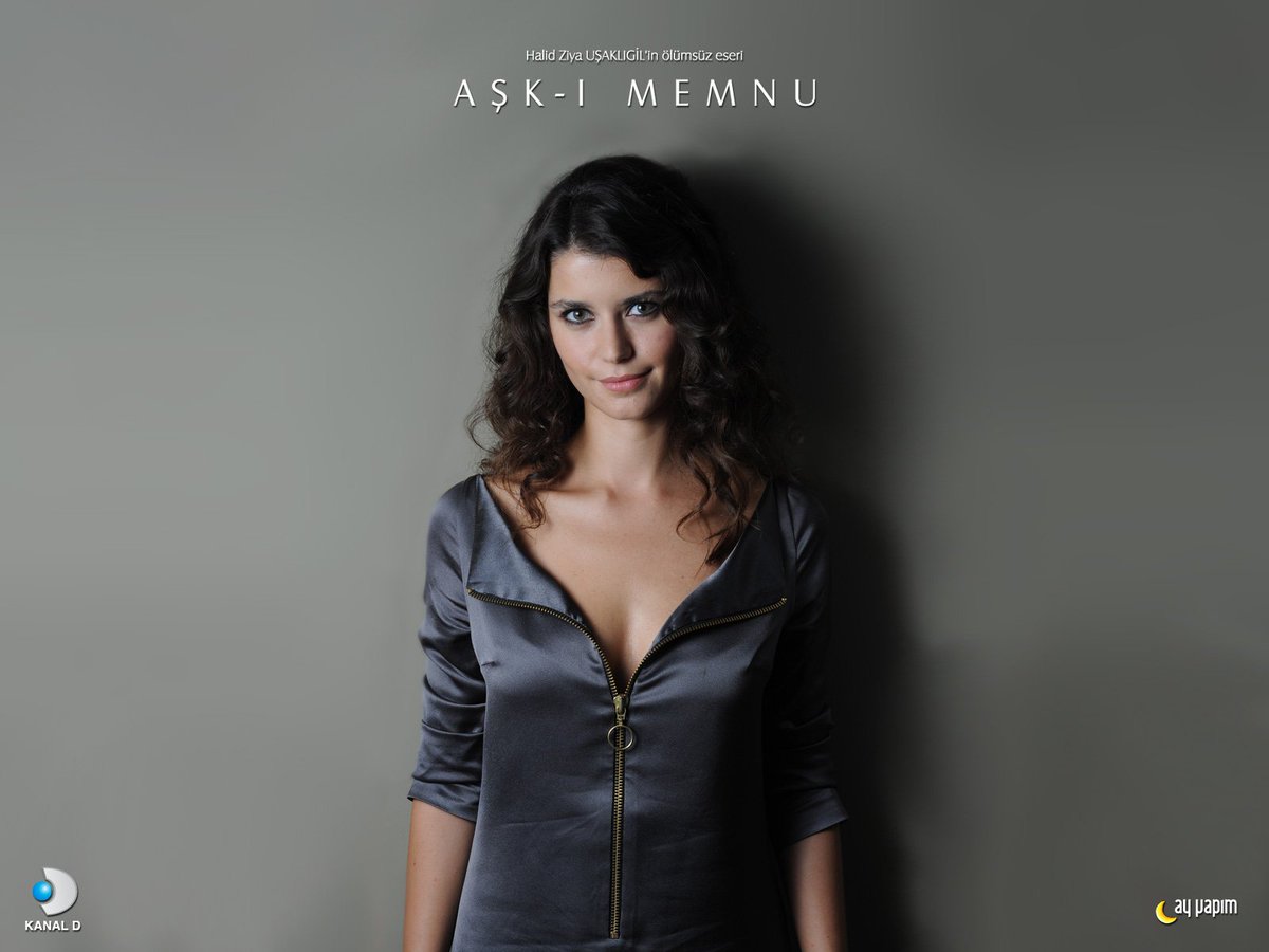 Its_BerenFan's tweet photo. #ASKIMEMNU will turn 10 years soon ''2008-2018'' OMG it was like yesterday #BERENSAAT
dürüst olmak gerekirse bir başyapıt '' MASTERPEICE' 
MY FAVORITE 

# 10. doğum günü https://t.co/h8AlppUI5d
